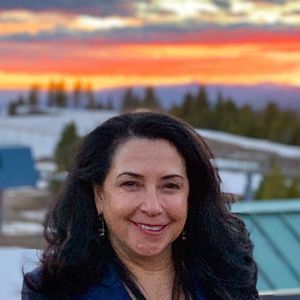 Meet your Posher, Deanna